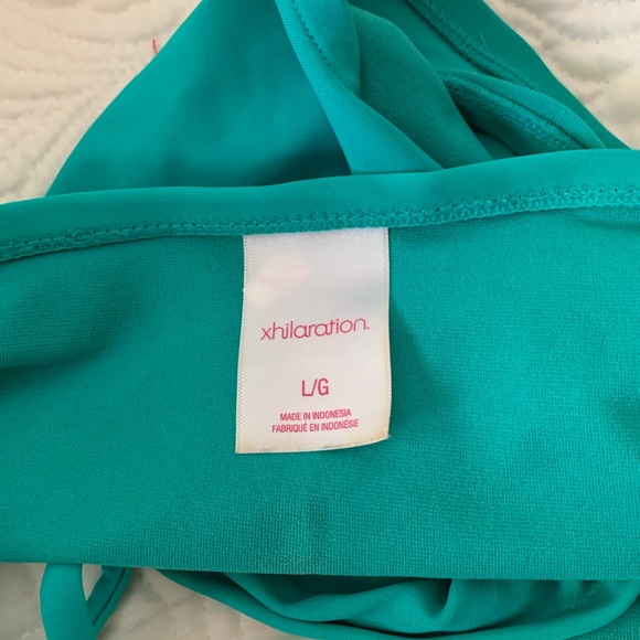 Bikini - Picture 3 of 3